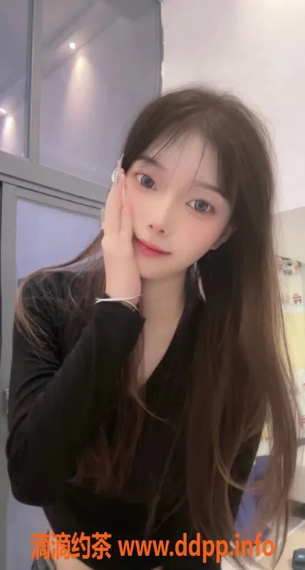 东莞楼凤-东城高挑嫩妹李常乐，颜值身材无可挑剔