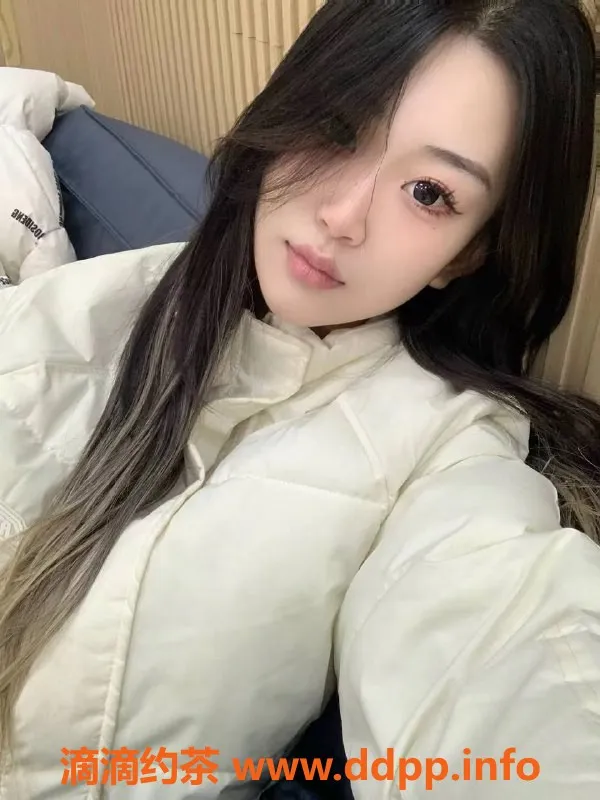 深圳楼凤-南山奶酪：身材168，超值1100P起