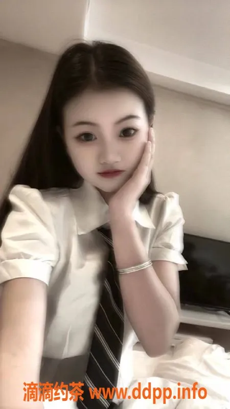 深圳楼凤-福田思琪：168cm B罩杯，800起，超值享受