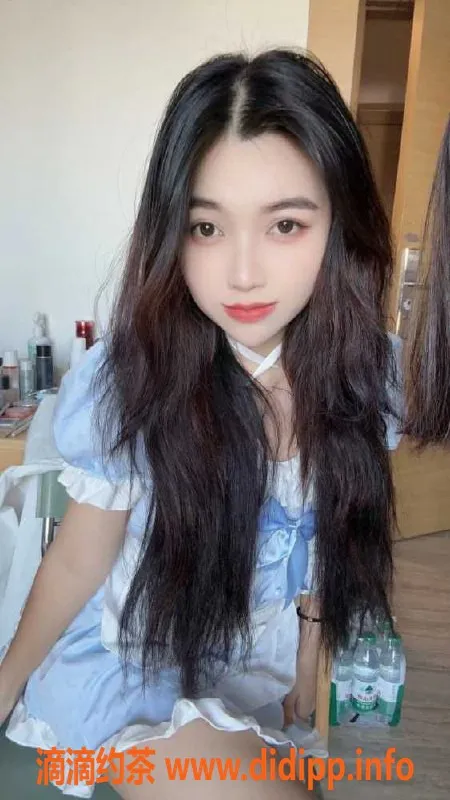 广州楼凤-广州海珠清纯美少女果果，20岁，34D，600元体验