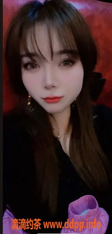 广州楼凤-黄埔人妻薇娅，500元享受热情服务