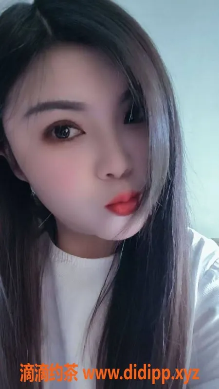 广州楼凤-越秀小雪，人妻气质，400元/次等你来体验