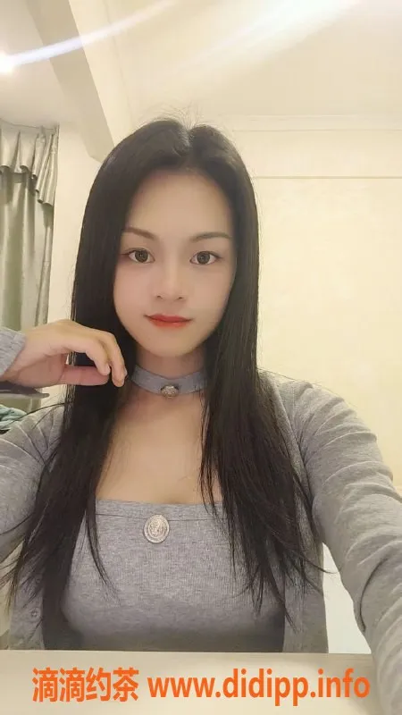 深圳楼凤-深圳香香 22岁 162C 45kg 舌吻服务