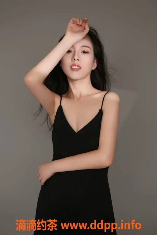 杭州楼凤-菩提 25岁 166cm 99斤 性感服务随心享受