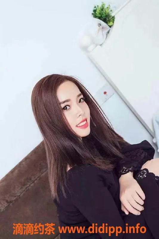 杭州楼凤-菩提 25岁 166cm 99斤 性感服务随心享受