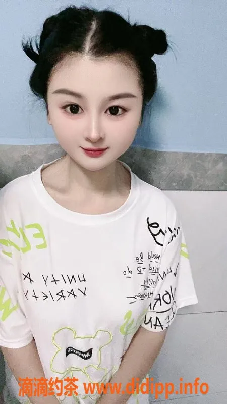 杭州楼凤-小不点，21岁清纯妹子160cm，超高颜值陪伴服务