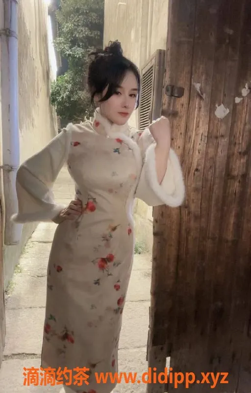 杭州楼凤-拱墅区大胸妹妮妮 25岁 69互舔体验