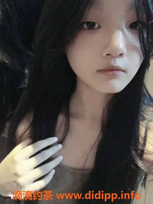 广州楼凤-天河嫩妹依依，800元一次，视频验证真实