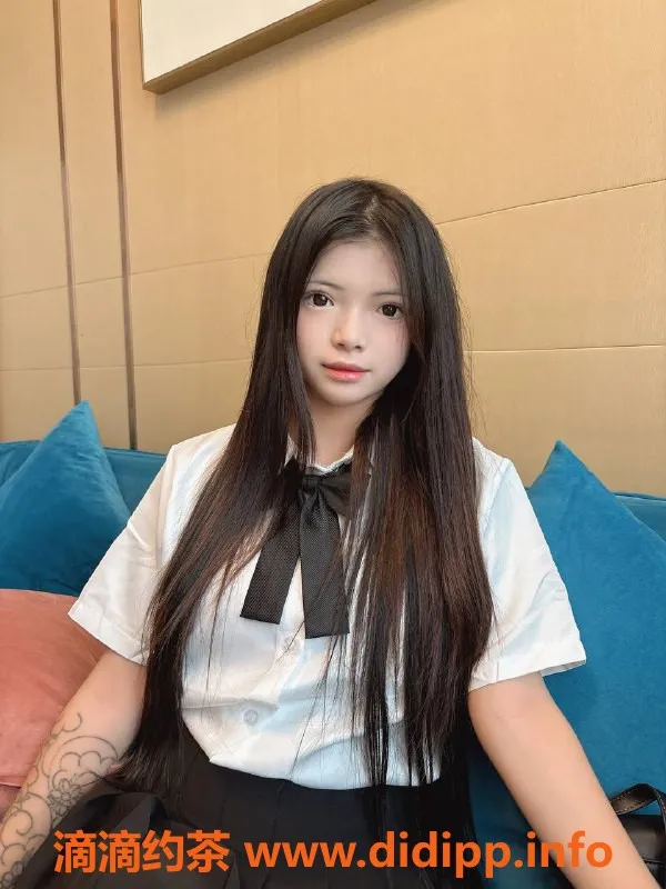 广州楼凤-天河嫩妹小土豆，800元服务等你来约