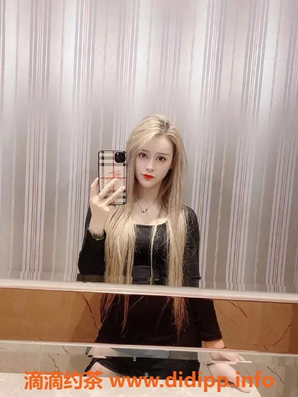 杭州楼凤-小橙子 白嫩肌肤 167cm 92斤 34C