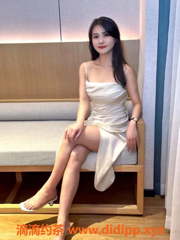 杭州楼凤-川妹浅夏，167cm/47kg/天然C，陪浴调情服务