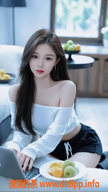 广州楼凤-天河小可，1100元快乐体验，吻管饱！