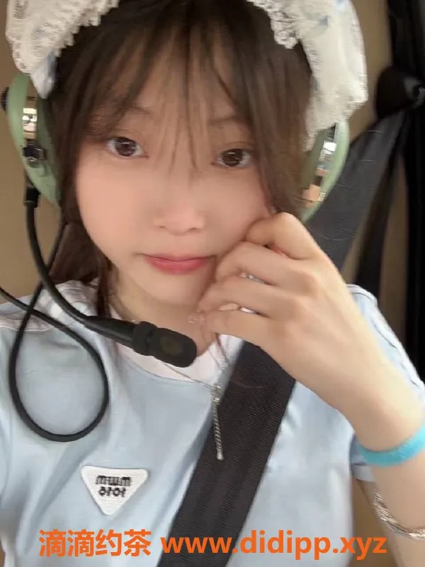 深圳楼凤-深圳南山樱樱，18岁嫩妹，千元档服务