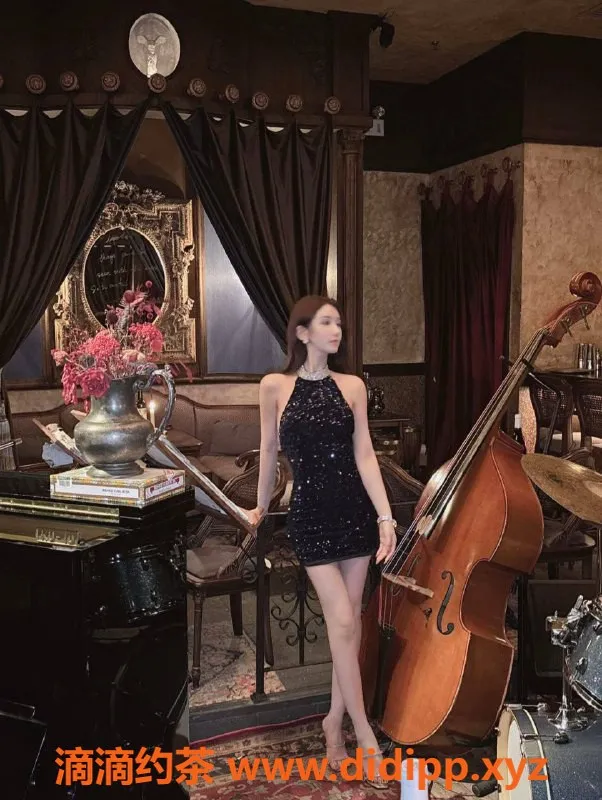 深圳楼凤-福田兰兰，166身高，B罩杯，1800元体验服务