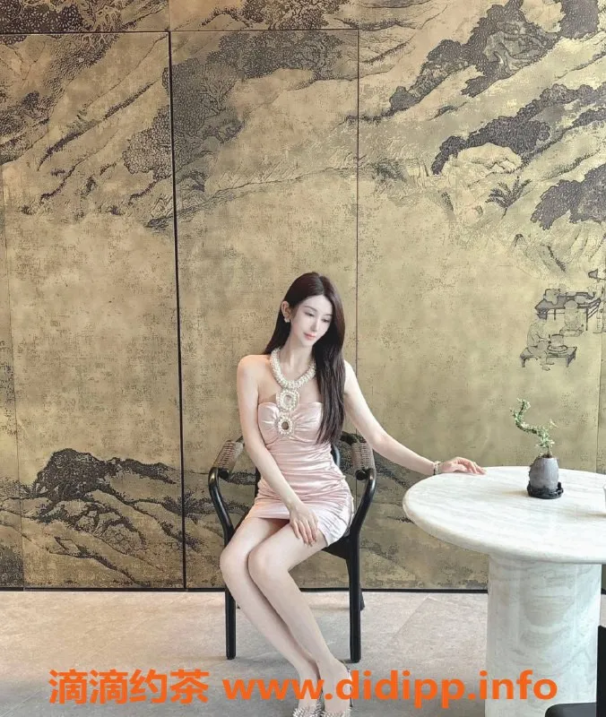 深圳楼凤-福田兰兰，166身高，B罩杯，1800元体验服务