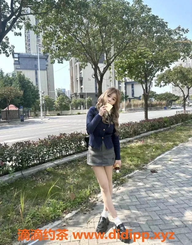 上海楼凤-普陀小兔丫，164厘米C+胸，嫩妹体验1600元起