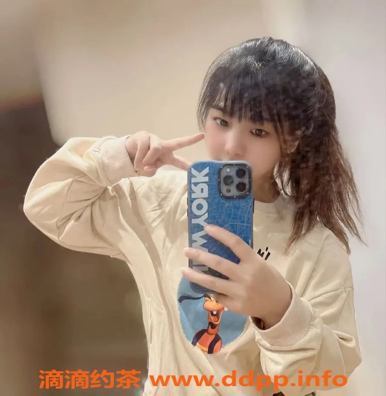 杭州楼凤-彝族贝贝，身高6米1，提供多种服务