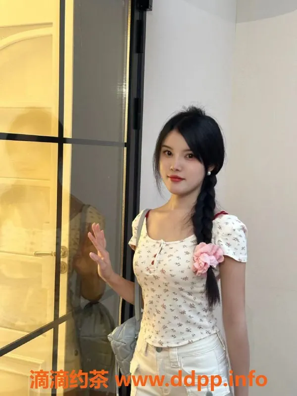 深圳楼凤-龙华青青，22岁，165cm，48kg，1280元起