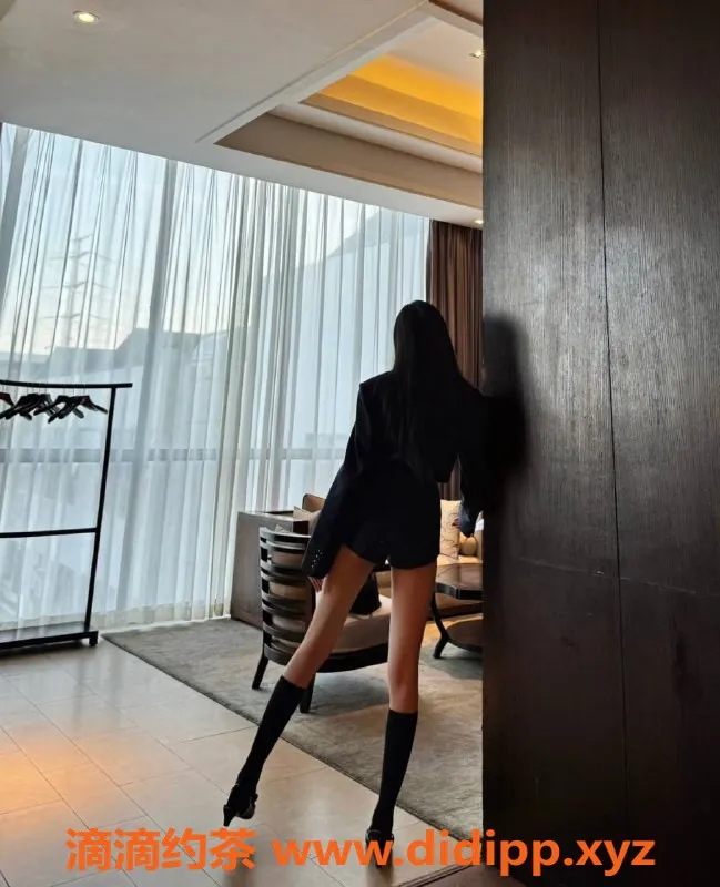 深圳楼凤-深圳南山西施，20岁长腿老师，2000起约