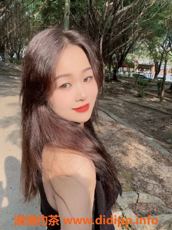 深圳楼凤-南山莫小欣，168身材比例，500P超值体验