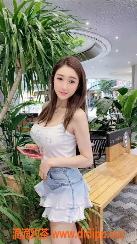 深圳楼凤-福田白嫩长腿甜甜 24岁 售价600元