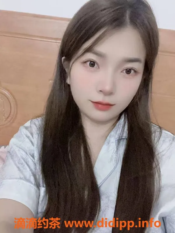 广州楼凤-天河爆乳小姐贝贝，600元一次！