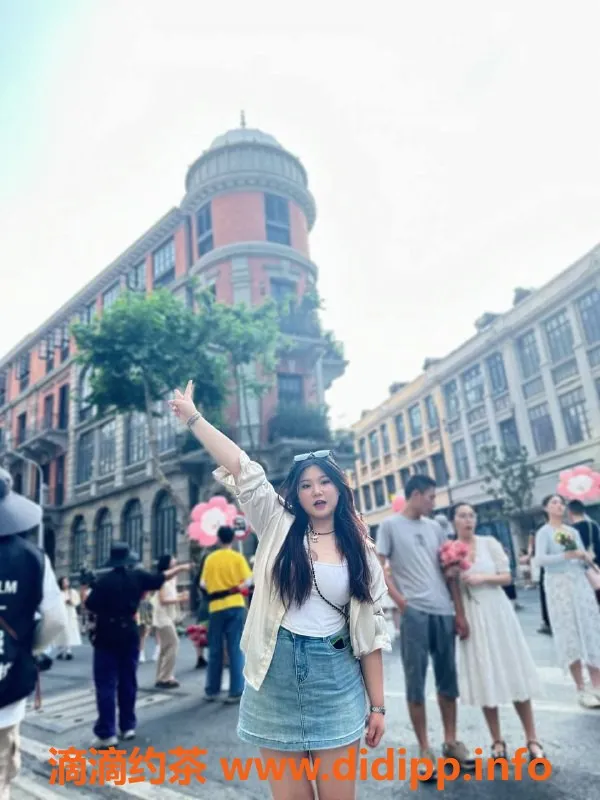 广州楼凤-天河姿姿，450元课费，甜美服务等你来享！