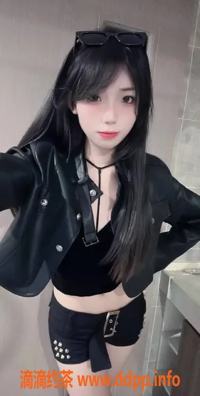 成都楼凤资源信息,成都嫩妹林溪月，19岁匀称身材