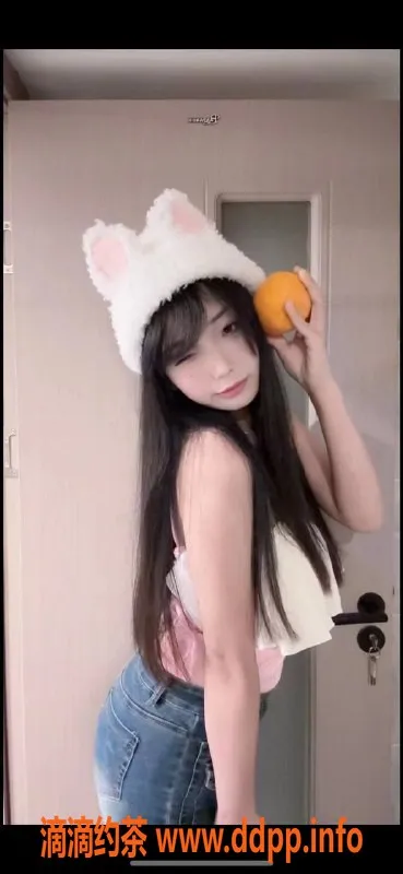 成都楼凤-成都嫩妹林溪月，19岁匀称身材