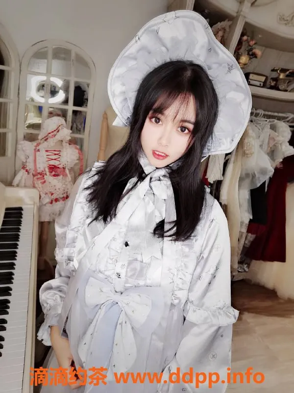 杭州楼凤-拱墅区萝莉北柠大胸兼职，快来享受舌吻与69服务！