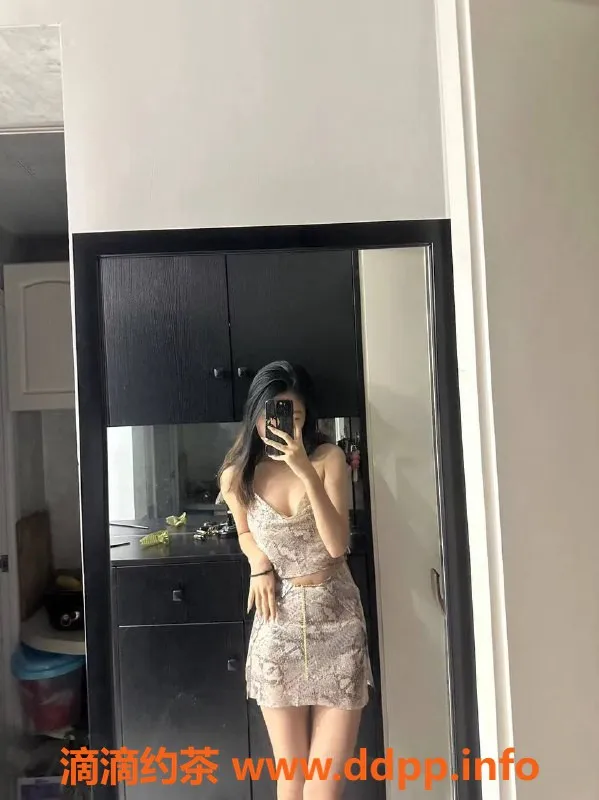 杭州楼凤资源信息,拱墅区小十六，雪白肤色，性感身材，真实02年