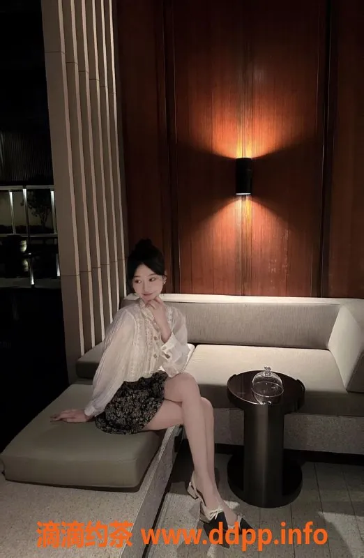 杭州楼凤-杭州上城多多，22岁性感美女，1200元服务