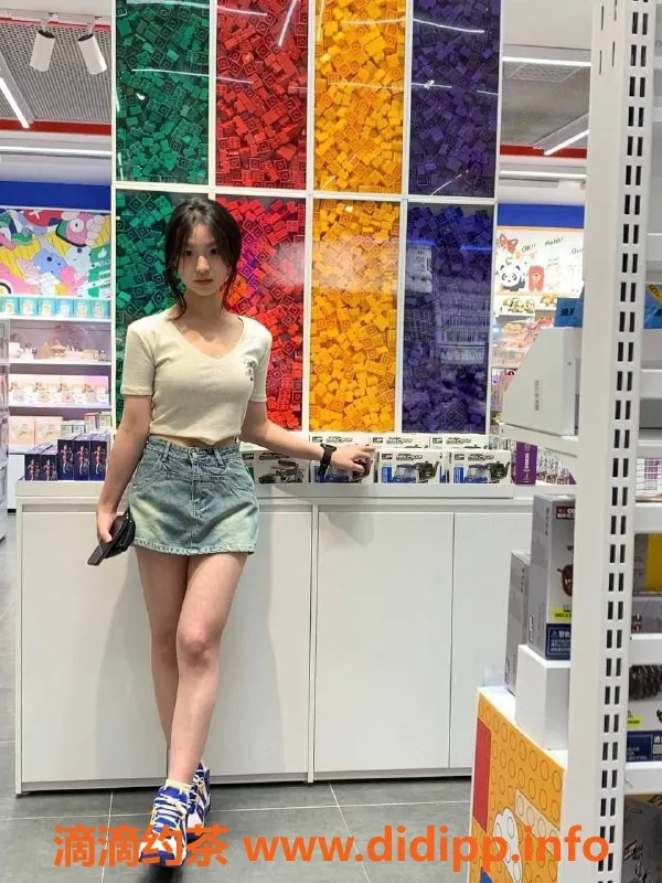 广州上门服务-广州佛山小曦上门嫩妹服务，12-20pp