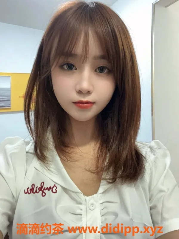 杭州楼凤-上城区 萱儿 162cm 23岁 800元体验陪浴多项服务