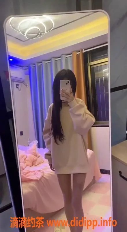 广州楼凤-白云嫩妹小甜崽，600元服务，视频验证