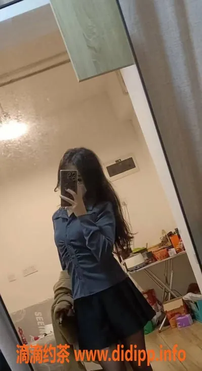 杭州楼凤-颜可心：20岁165cm、97斤、36C，专享水中服务