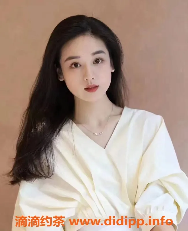 厦门楼凤-湖里区波波，600元深喉按摩体验