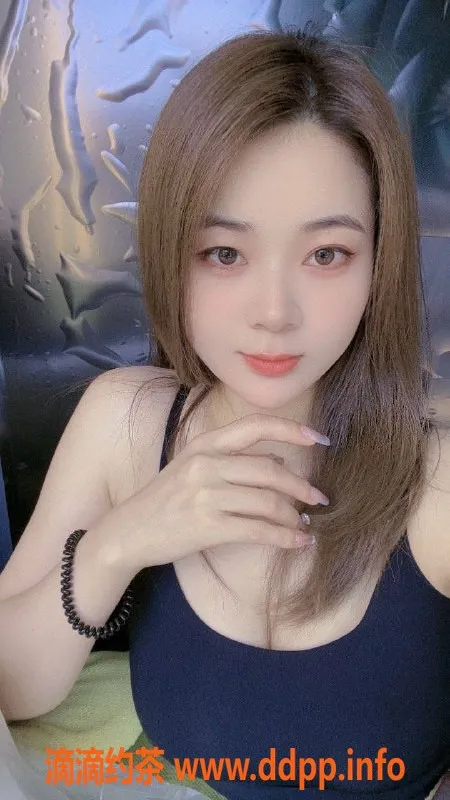 杭州楼凤-拱墅区月月，25岁160高大胸服务优质！