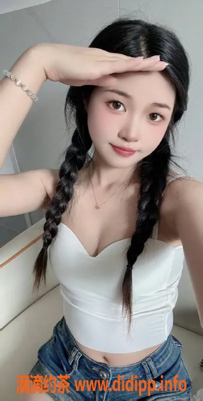 杭州外围-上城区清纯可爱小曼曼，160身高，1200起