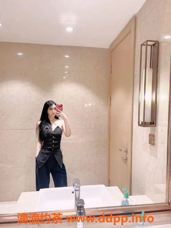 杭州外围资源信息,上海天爱，172cm，21岁，1500元鸳鸯浴体验