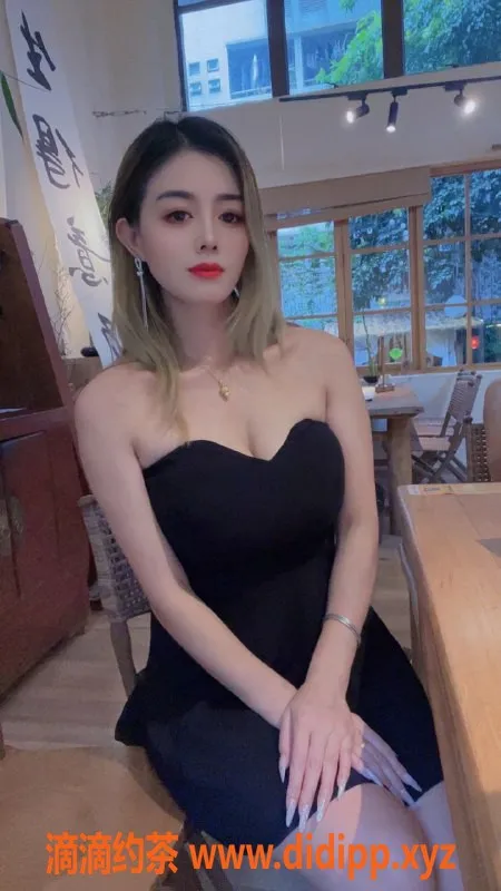深圳楼凤-深圳樱子 25岁 168d大胸御姐600元起