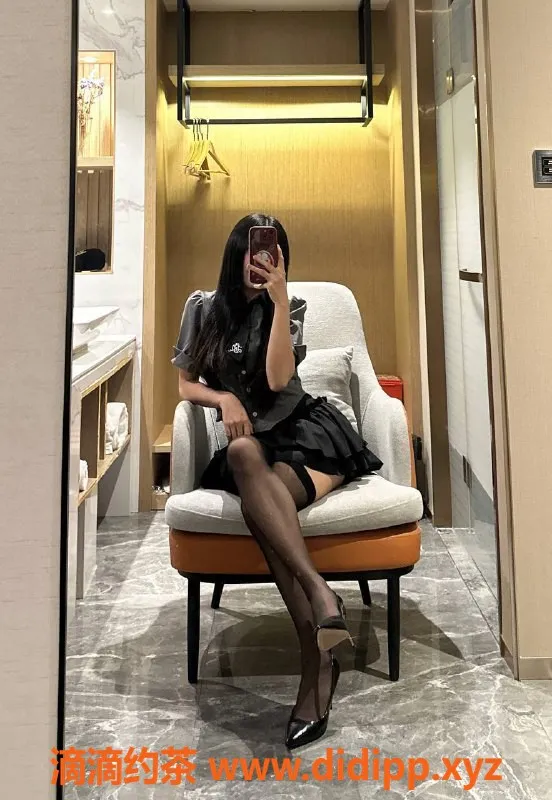 深圳楼凤-宝安西乡小徐，700元享多种服务