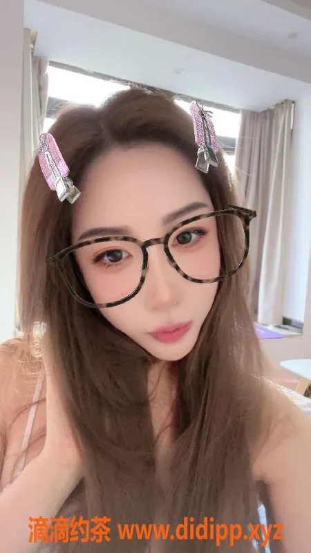 杭州楼凤-拱墅甜甜巨乳白虎，亲民服务等你体验