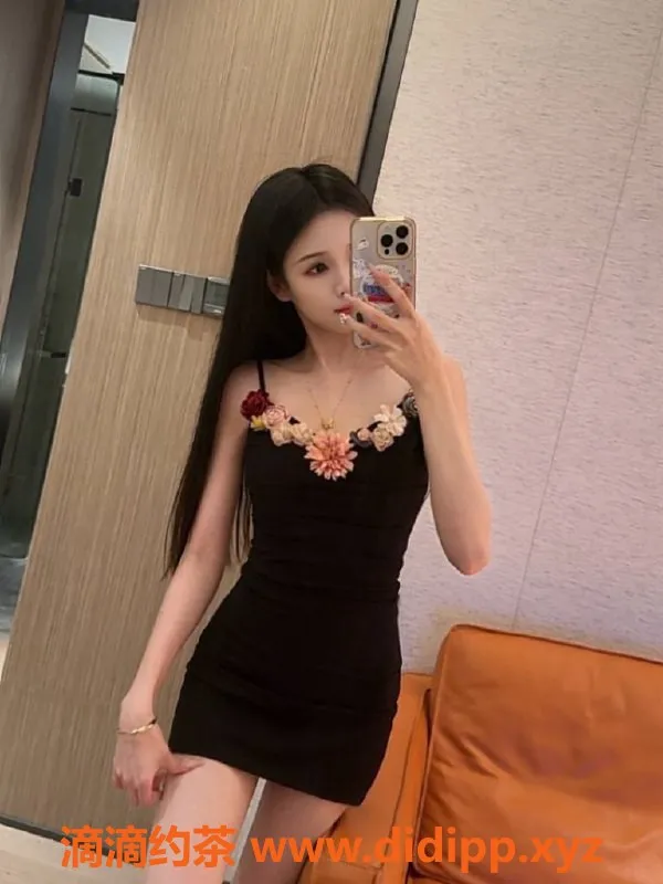 深圳楼凤资源信息,深圳龙华心怡，166cm 40kg的嫩妹