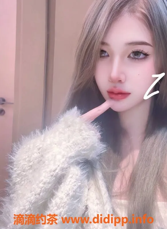 杭州楼凤-拱墅区嫩妹柒柒，17岁，1500左右