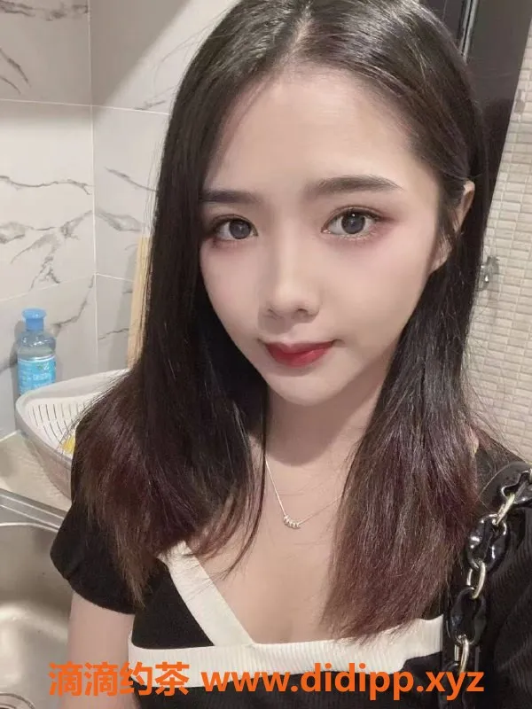 深圳楼凤-宝安瑶瑶，舌吻调情，750元超值服务