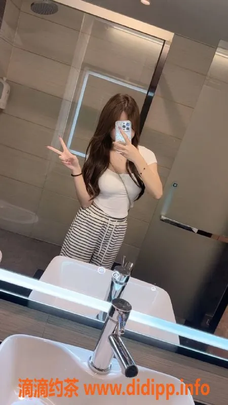 杭州楼凤-拱墅区菲菲，800元服务，绝对值回票价