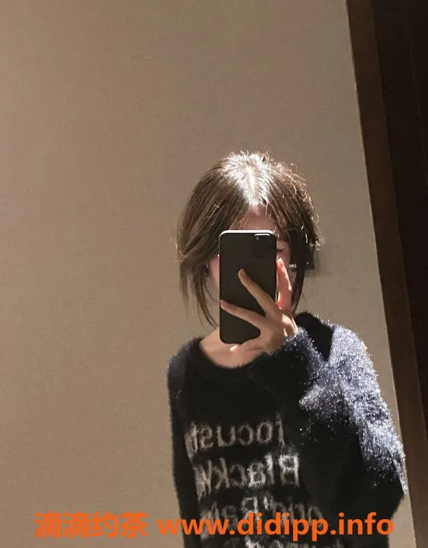 成都楼凤-成都小米粥17岁萝莉身材，700元超值服务