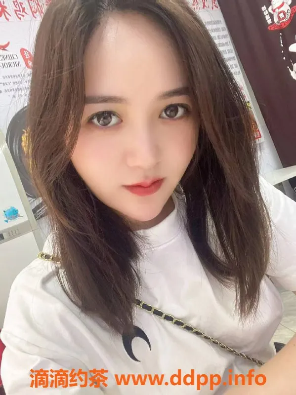 广州楼凤资源信息,白云静静，身材火辣，课费600p起