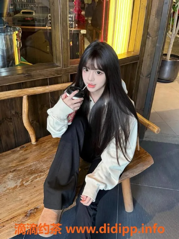 杭州上门服务资源信息,洛思思，19岁，身高164，收费1400起，杭州上门服务